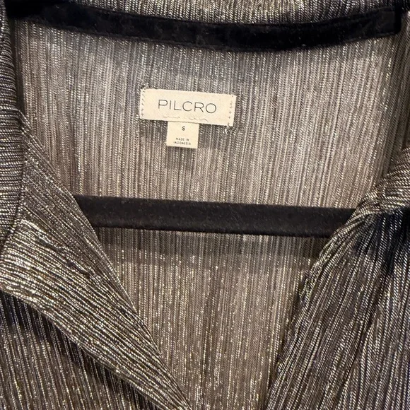 Pilot Metallic Buttowndown shirt - Anthropologie size small - silver - Picture 4 of 4